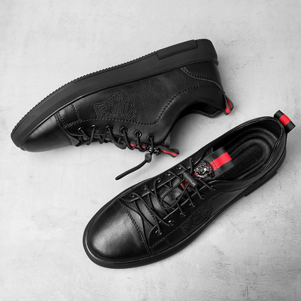 Arte Medusa Leather Sneakers