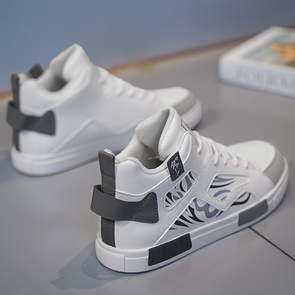 Kaizen Leather Sneakers