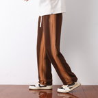Brown / S